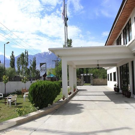 Hotel One Skardu Kültér fotó