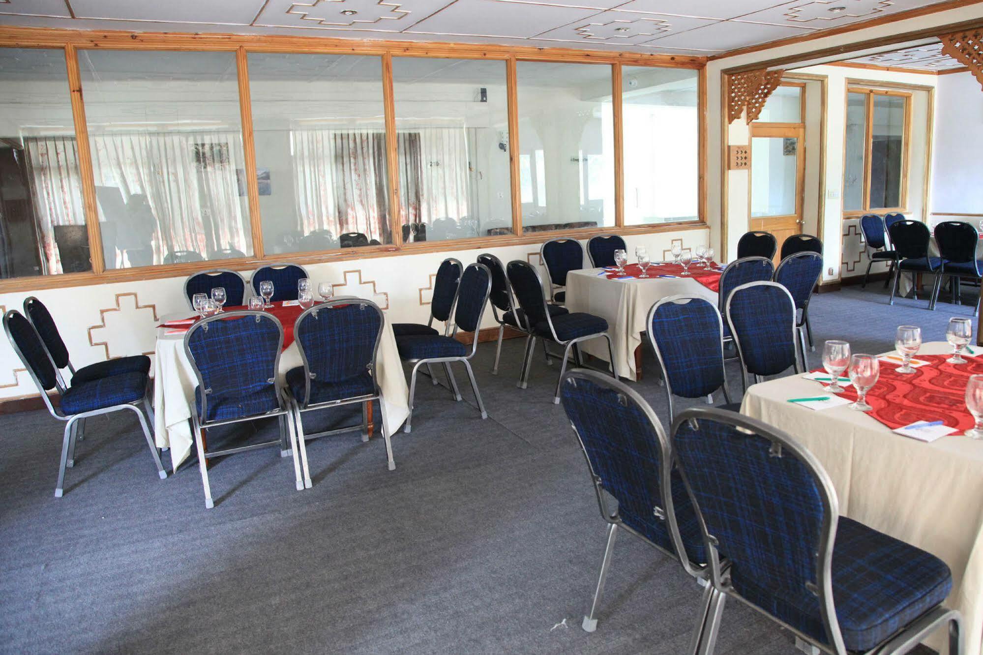 Hotel One Skardu Kültér fotó